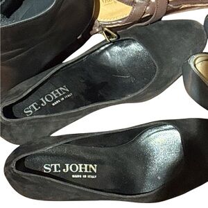 St. John Women's Black Suede Flats